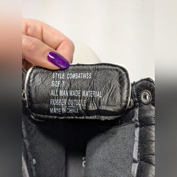 White combat boots, near new Rue 21 - Picture 12 of 12